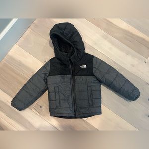 4T North Face Reversible Boys Jacket
